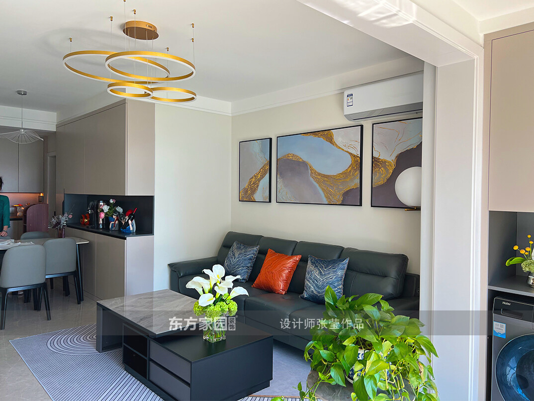 北澗圣水苑95㎡三室一廳客廳沙發(fā)餐廳輕奢風(fēng)格裝修實(shí)景圖-詳細(xì).jpg